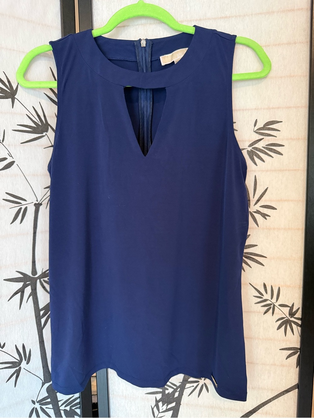 💙✨Michael Kors Navy Sleeveless Keyhole Blousse✨💙